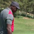 Buvęs NBA krepšininkas M. Jordanas stebina ir golfo lauke