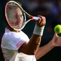 Latvis E.Gulbis prasibrovė į ATP turnyre Šveicarijoje ketvirtfinalį