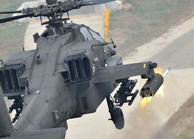 Sraigtasparnis "Apache"