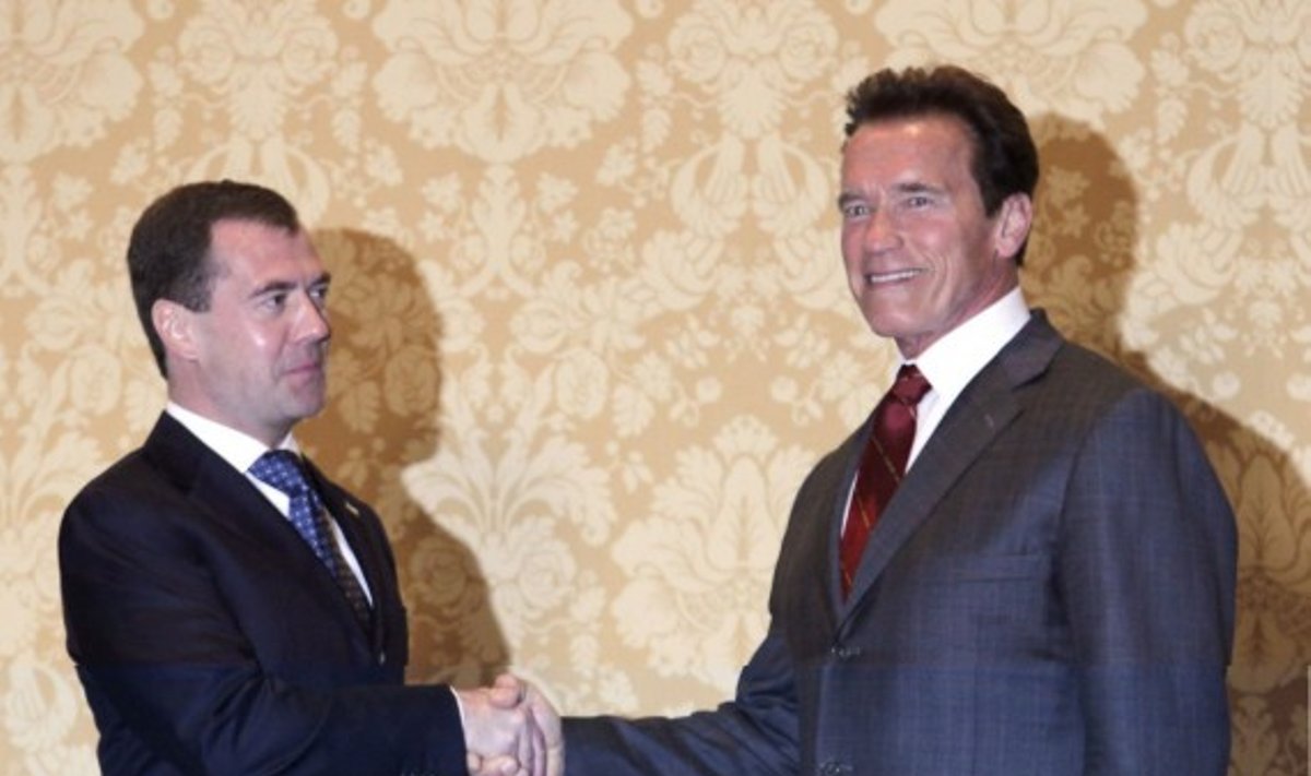 D.Medvedevas vizitą JAV pradėjo nuo susitikimo su A.Schwarzeneggeriu