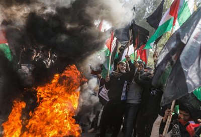 Palestiniečiai protestuoja prieš D. Trumpo „Taikos planą“