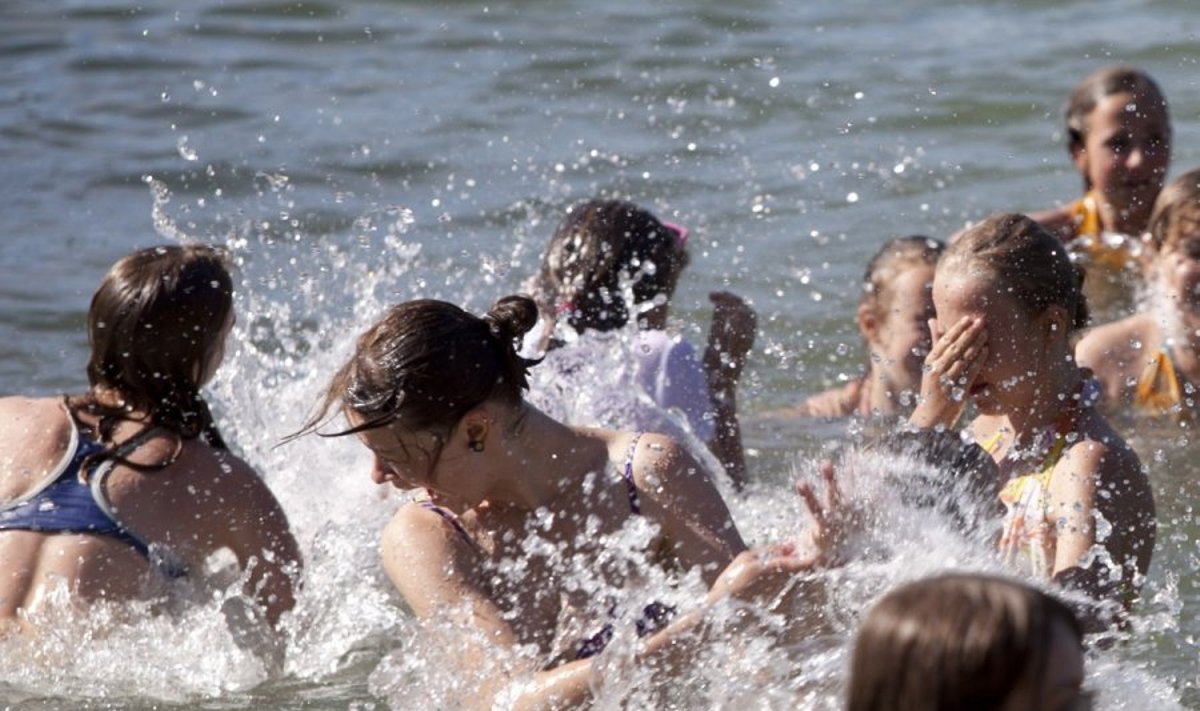 Ar vanduo ežeruose jau pakankamai šiltas maudynėms?