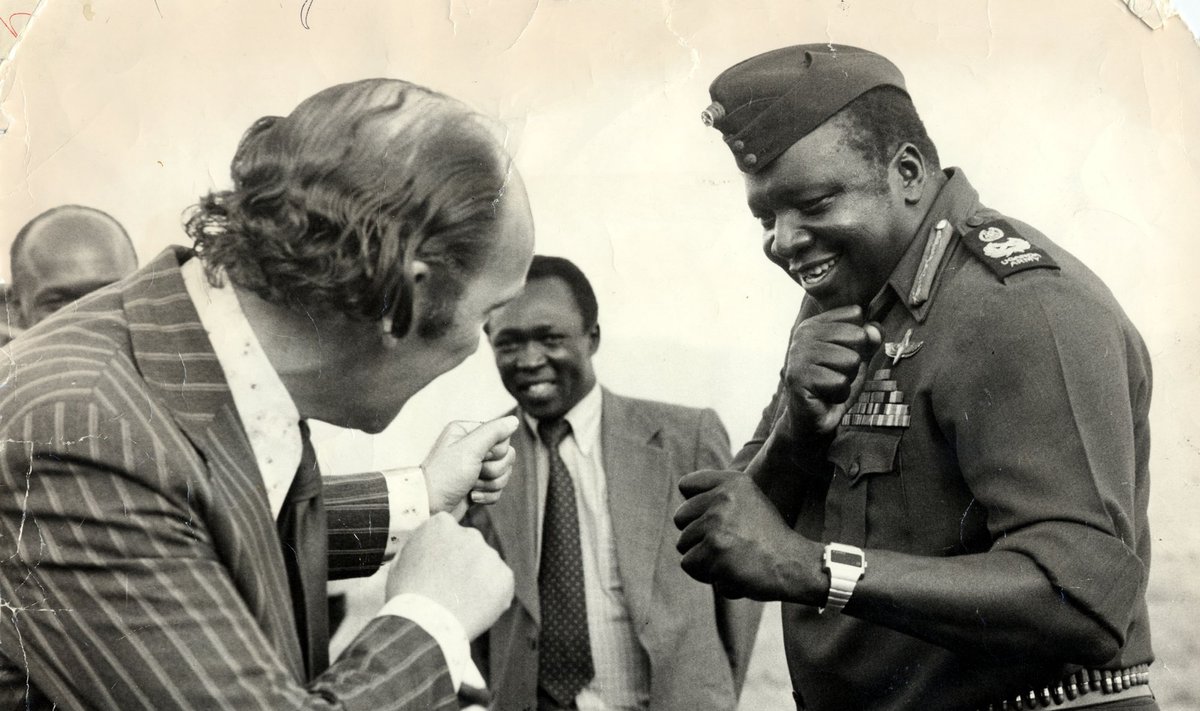 Idi Aminas ir reporteris Ianas Wooldridge'as. 1978 m.