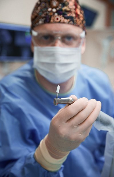 Naujasis Cirkonio Oksido danties implantas. Gyd. Marius Bučinskas
