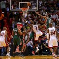 NBA - keturi pratęsimai, sunkios „Heat“ ir „Thunder“ pergalės bei retos „Knicks“ ir „Clippers“ nesėkmės