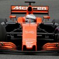 „McLaren“ vedė derybas su Mercedes“ dėl jėgainių