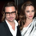 Vestuvėms besiruošianti A. Jolie ceremonijoje nepageidauja matyti kai kurių B. Pitto draugų