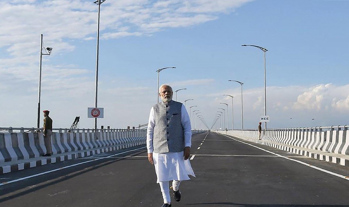 Indijoje atidarytas ilgiausias šalyje tiltas