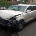 Kaune policija vijosi „Audi Q7” - šis taranavo du automobilius, vairuotojas paspruko
