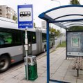 Senjorei kelionė autobusu galėjo baigtis liūdnai, tačiau tokios pagalbos nesitikėjo: ypač dėkinga vienam darbuotojui