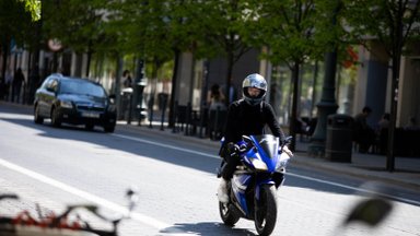 Prieš grįždami į gatves motociklininkai neįvertina vienos rizikos