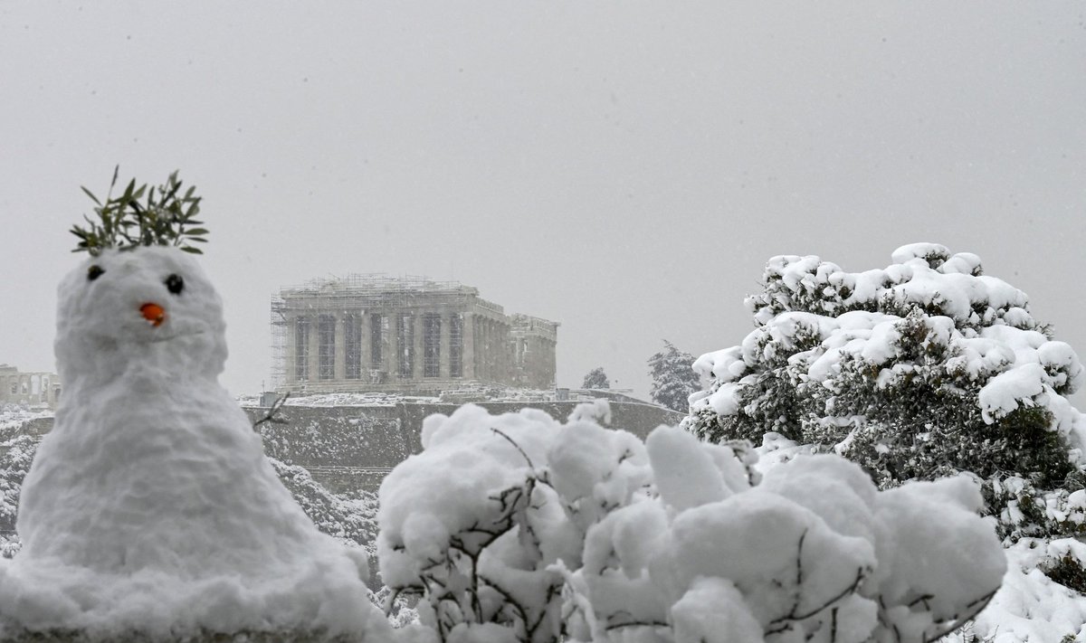 Sniegas Atėnuose 