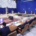 Irano prezidentas pristatė naują konservatyvią vyriausybę, kurioje – tik vyrai