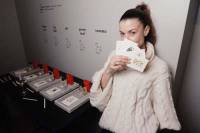 Aistis Mickevičius atidarė pirmąją Baltijos šalyse olfaktorinio ir vizualaus meno galeriją