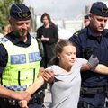 Policija pašalino iš protesto vos prieš kelias valandas bauda nubaustą Gretą Thunberg