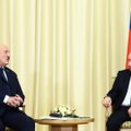 Pas Putiną atvykęs Lukašenka: nusiminėt?