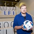 DELFI redakcijai padovanotas oficialus 2016 metų Europos futbolo čempionato kamuolys