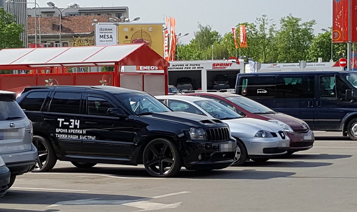 Skaitytojo užfiksuotas "Jeep" Vilniuje