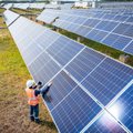 ES dėl subsidijų tirs Kinijos įmonių valdomas saulės baterijų bendroves