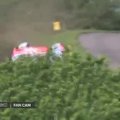 Vaizdo kamera užfiksavo įspūdingą lenktynininko Th. Neuville ekipažo avariją