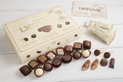 Šokoladinių saldainių rinkinys „Vasario 16-osios Lietuva“