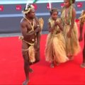 Filmo apie Vanuatu aktoriai savo šokiu nustelbė ryškiausias Holivudo žvaigždes