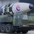 Šiaurės Korėja išplatino vaizdo medžiagą, kaip atliko tarpžemyninės raketos (ICBM) bandymą