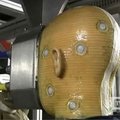 Šveicarijoje robotas išbando naujus drabužius