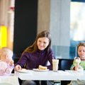 Į restoraną su vaikais: mamos pasidalino idėjomis, kur eiti, kad nebūtum išprašytas lauk