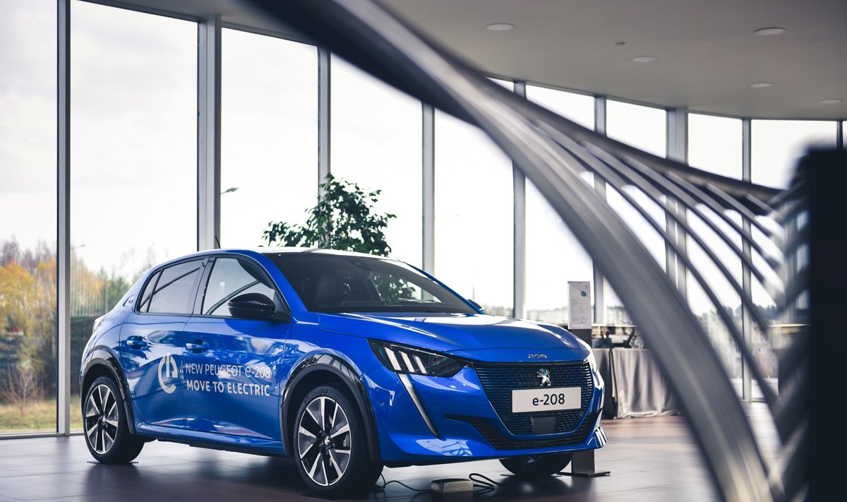 Lietuvoje debiutavo naujas elektromobilis – "Peugeot e-208"
