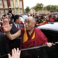Dalai Lama Žemės dienos proga ragina jausti „visuotinę atsakomybę“