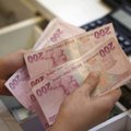 Turkijos centrinio banko sprendimas sumažinti palūkanų normą toliau smukdo liros kursą