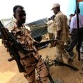 JT: konfliktai Darfūre per mėnesį privertė iš namų pasitraukti 57 tūkst. žmonių