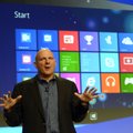 „Microsoft“ dėl netenkinančių „Windows 8“ pardavimų kaltina partnerius