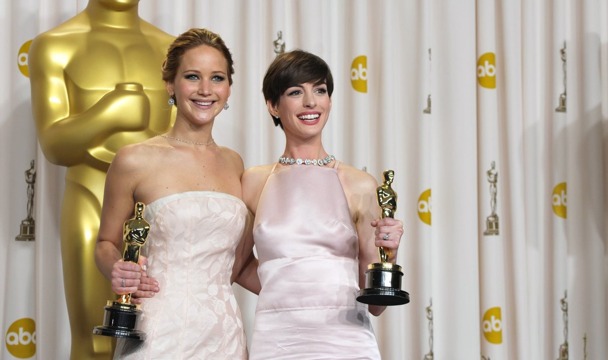 Jennifer Lawrence, Anne Hathaway
