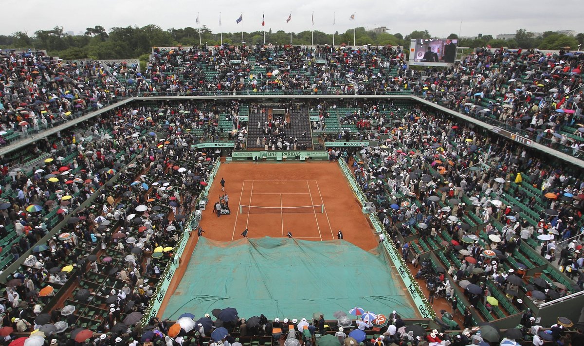 Prancūzijos teniso čempionato finalas sustabdytas dėl lietaus 