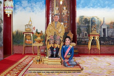 Sineenat Wongvajirapakdi ir karalius Maha Vajiralongkornas