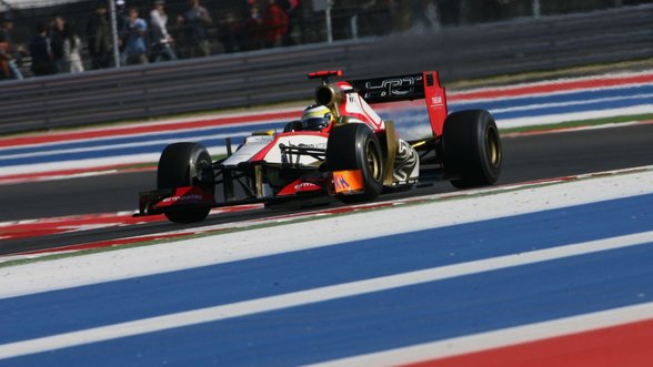 HRT komanda šį sezoną į „Formulę-1“ nebus priimta