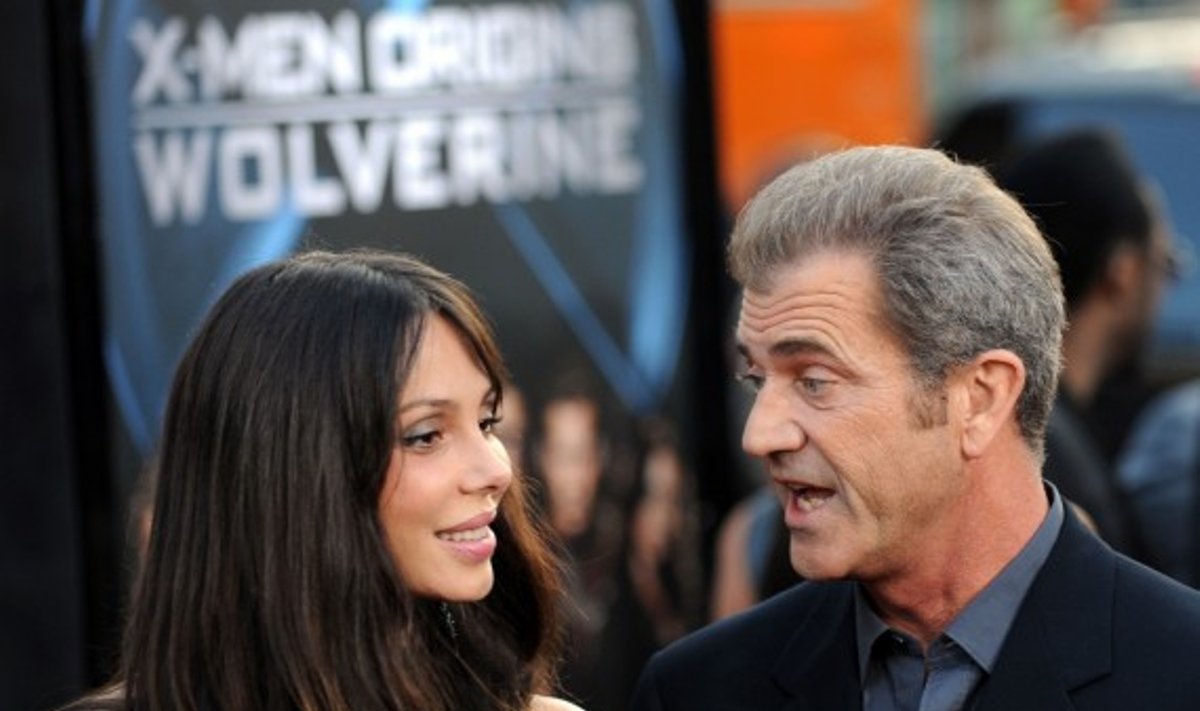 Mel Gibson su drauge Oksana Grigorieva 