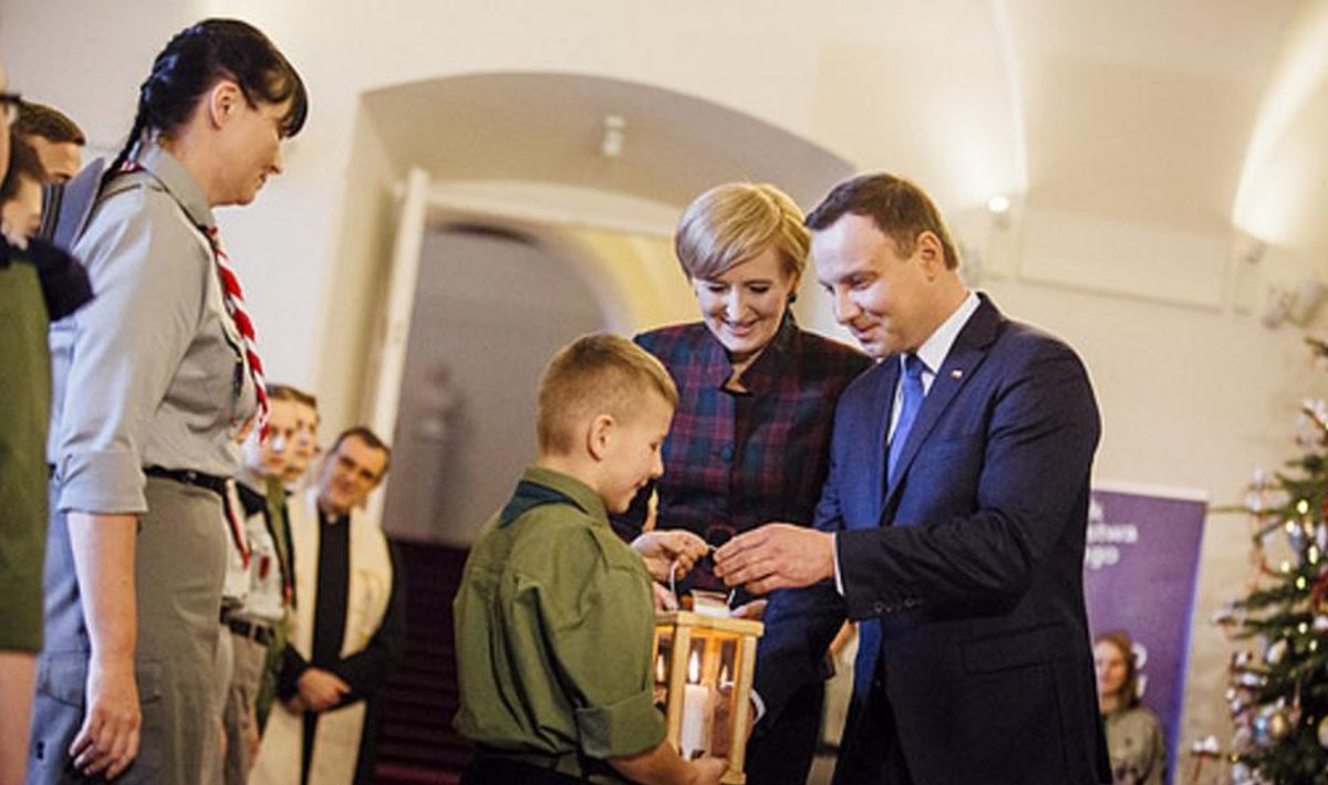 Betlejemskie Światło Pokoju w Pałacu Prezydenckim. Foto: prezydent.pl