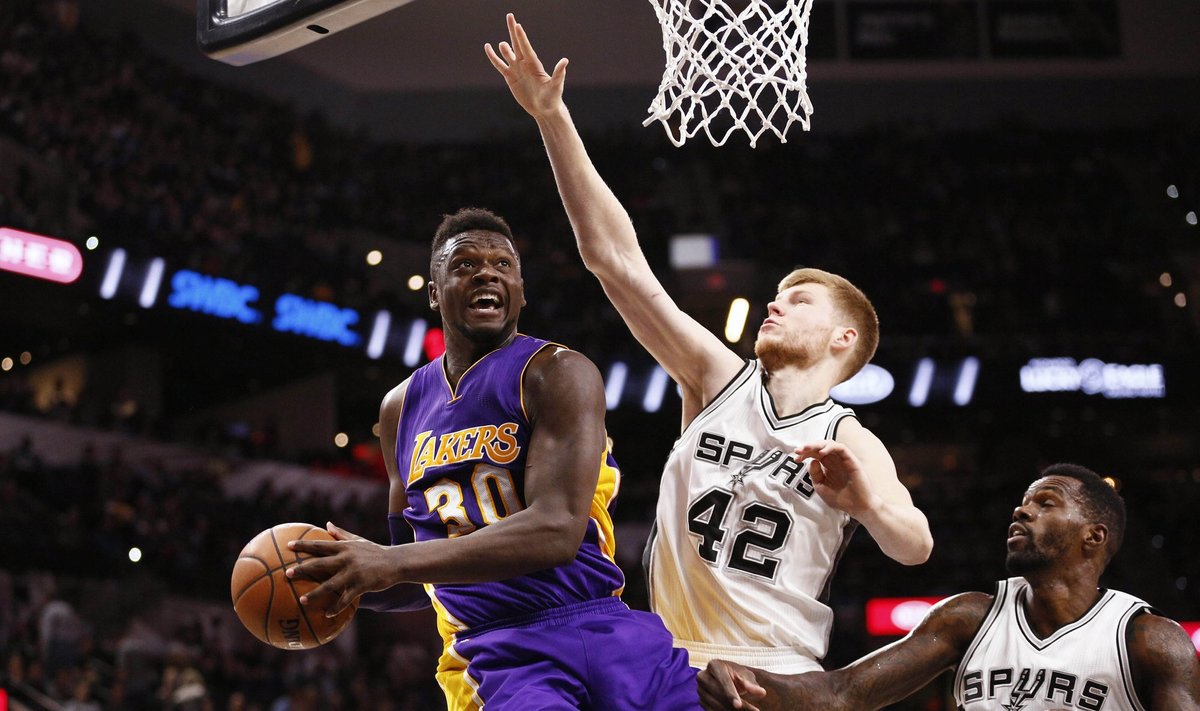 „Spurs“ ir „Lakers“ rungtynėse intrigos nebuvo