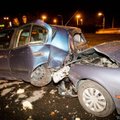 Girtas vairuotojas smaginosi - sukėlė avariją lygioje vietoje