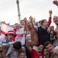 Anglijos futbolo rinktinė prašo aistruolių „nesivelti į bėdas“