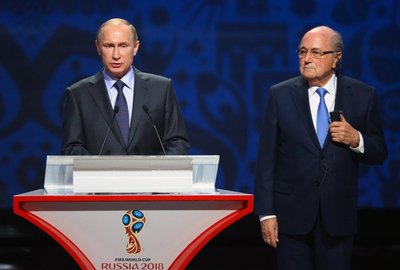 Vladimiras Putinas ir Seppas Blatteris