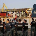 Migrantų gelbėjimo laivui „Sea-Watch 3“ atplaukus į Italijos uostą, jo kapitonė areštuota
