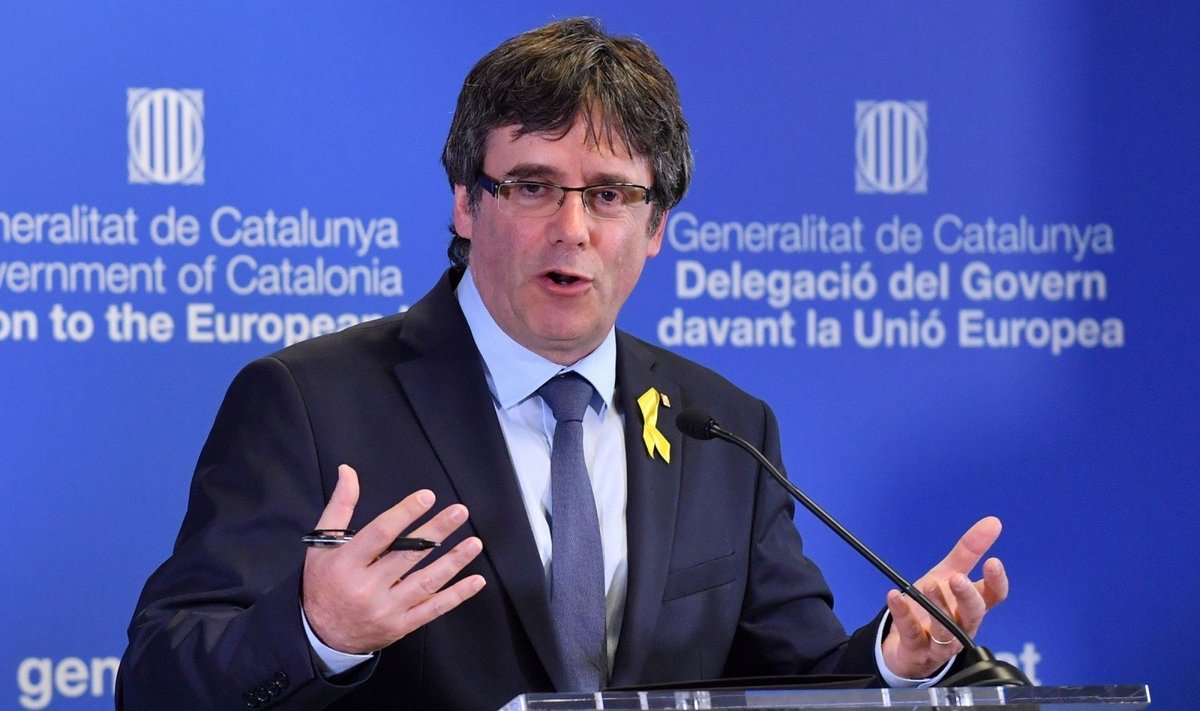 Carlesas Puigdemont'as