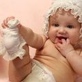 Linksma kūdikių jogos mankšta - ne tik nuo pilvuko pūtimo ir dieglių