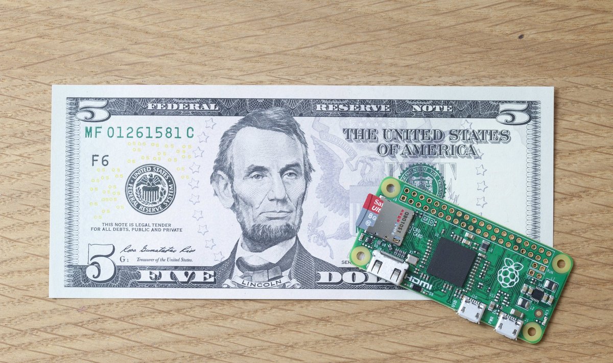 "Raspberry Pi Zero" kompiuteris ir jam įsigyti reikalinga pinigų suma