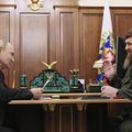 Po gandų virtinės – Putino ir Kadyrovo susitikimas: atkreipė dėmesį į intriguojančią detalę