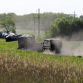 Украинские силовики: Россия стягивает артиллерию и танки к линии разграничения сторон на Донбассе